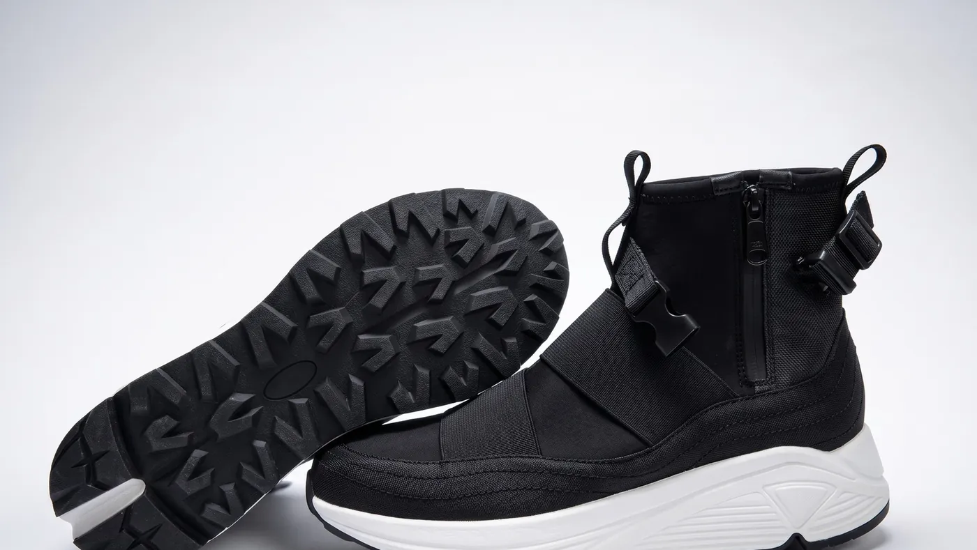 Studio shot of the Wave sneaker showing the lugged outsole